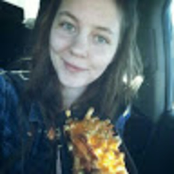 Meet your Posher, Tina - Picture 1 of 1